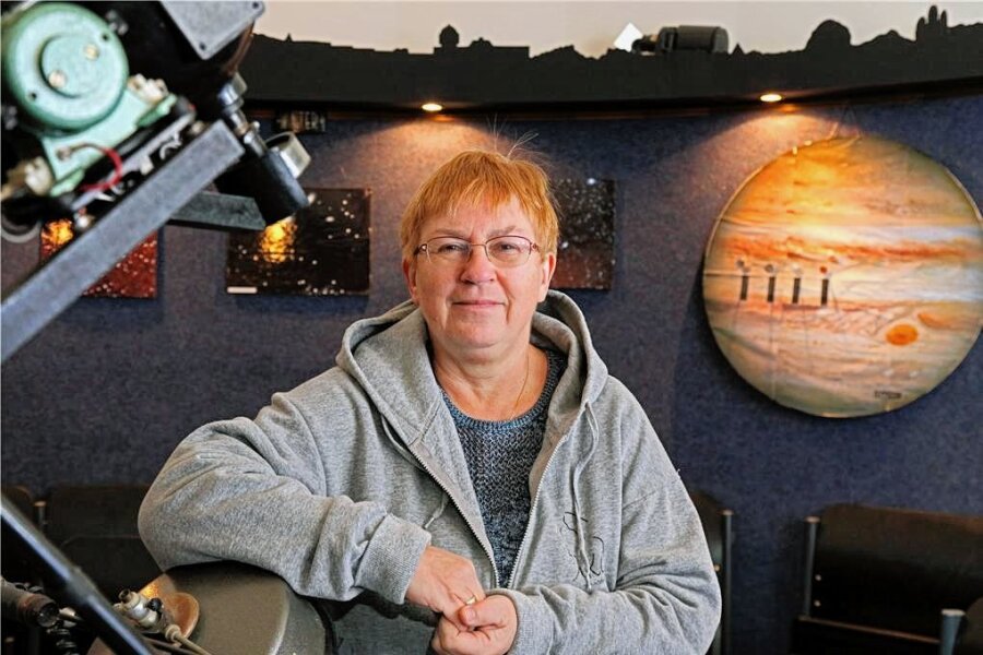 Sternwarte Zwickau lädt zu Vortrag und Beobachtungsabend - Sternwarten-Leiterin Monika Müller weiß einiges über Jupiter und dessen Monde zu berichten. 