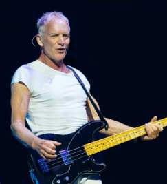 Sting eröffnet seine 3.0-Welt-Tour zu den Musikfestspielen in Dresden - Ein Gentleman auf der Bühne: Sting am Samstagabend in der Messe Dresden.   