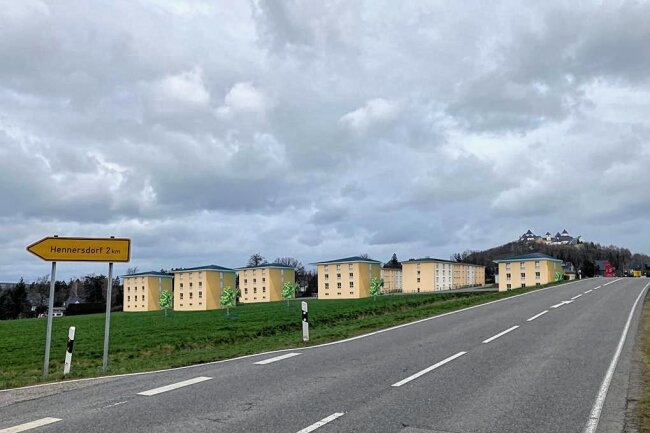 Stört ein geplantes Pflegeheim den Blick auf Schloss Augustusburg? - Die von der Anwohnerinitiative erstellte Grafik zeigt, wie die geplante Bebauung die Stadtansicht und die Sicht auf das Schloss Augustusburg verändert. 