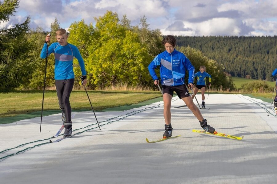 Sportler des Teams Sachsen - aussichtsreiche Sportler aus dem Freistaat - sind begeistert von der Trainingsanlage in Oberwiesenthal.