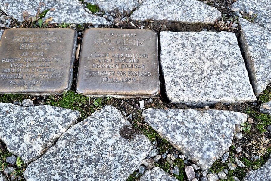 Stolperstein in Chemnitz gestohlen - Aus dem Fußweg herausgebrochen: der Stolperstein, der an der Hoffmannstraße an Irene Beatrice Goeritz erinnerte.