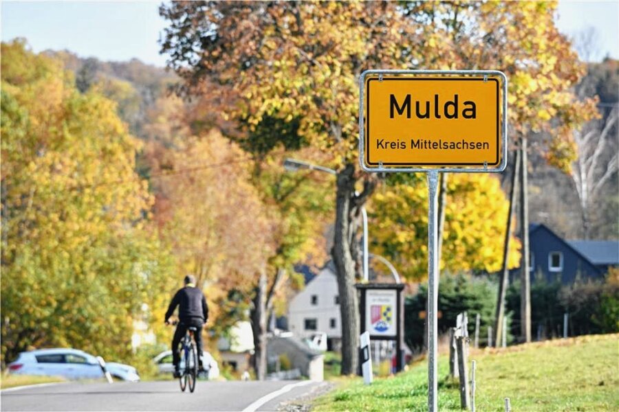 Straße zwischen Mulda und Blockhausen gesperrt - Von Mulda gelangen Autofahrer derzeit nur über eine Umleitung nach Dorfchemnitz.