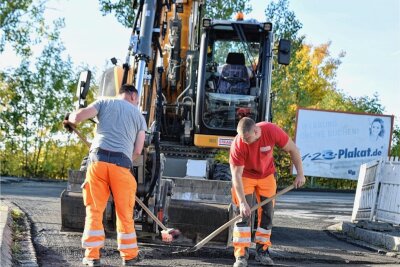Straßenbau in Oelsnitz: Ärger auf Umleitung - Die Theumaer Straße in Oelsnitz wird seit 4. Oktober bis Anfang Dezember saniert. 