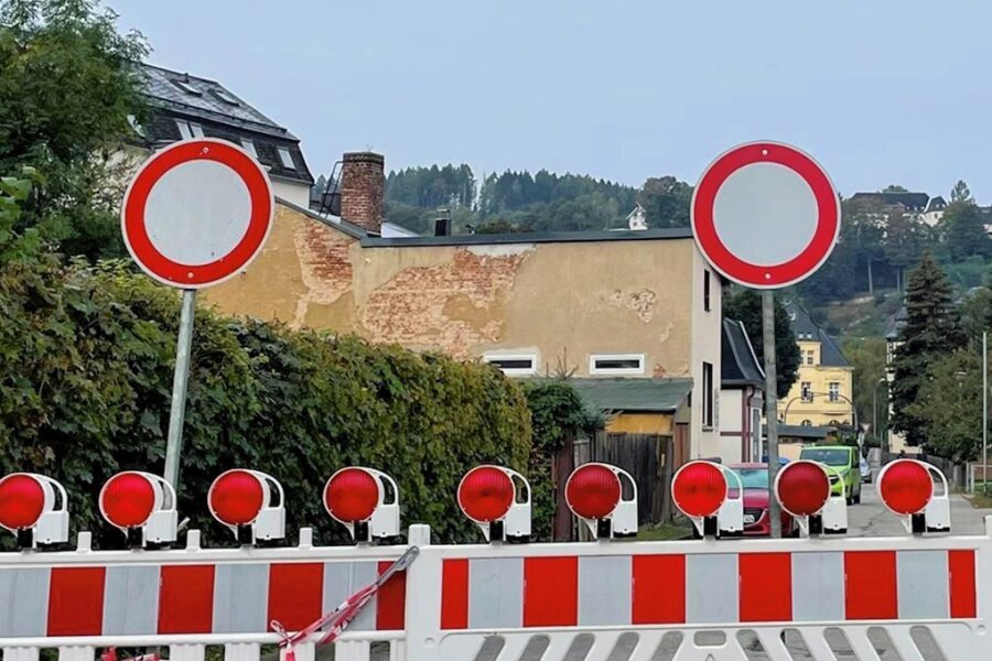 Straßenbau in Sachsenfeld zwingt Bus in andere Spur - Ab 2. Mai gibt es im Schwarzenberger Stadtteil Sachsenfeld die nächste Vollsperrung für eine Baustelle. 