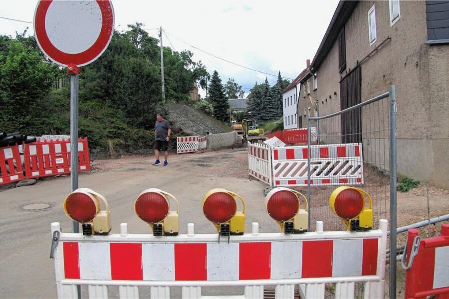 Straßenbau in Zettlitz fast auf der Zielgeraden - Bei der Sanierung der Hauptstraße wurden zwei Abschnitte zusammengelegt, um Zeit aufzuholen.
