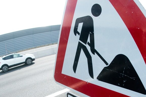 Straßensperrungen in Mittelsachsen: Autofahrer müssen sich auf Umleitungen einstellen - 