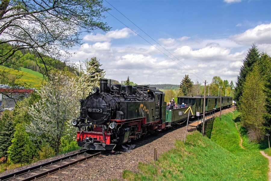 Streckensperrung bei der Fichtelbergbahn - Ab Montag legt die Fichtelbergbahn eine knapp dreiwöchige Pause ein.