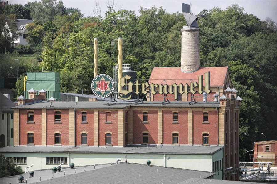 Streit um das industrielle Erbe von Plauen: Redeverbot für Vereinsvertreter - Das denkmalgeschützte Hauptgebäude der Plauener Sternquell-Brauerei soll saniert werden.