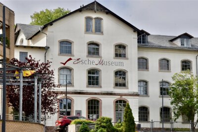 Stricken vor historischer Kulisse: Esche-Museum in Limbach-Oberfrohna bietet besonderen Workshop an - Was kann man mit Strickschlauch machen? Anregungen gibt es bei einem  Workshop im Esche-Museum in Limbach-Oberfrohna.