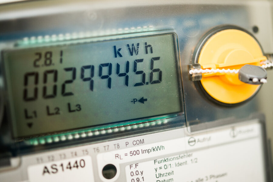 Strom- und Gaspreis-Schock: Was Verbraucher jetzt tun sollten - 