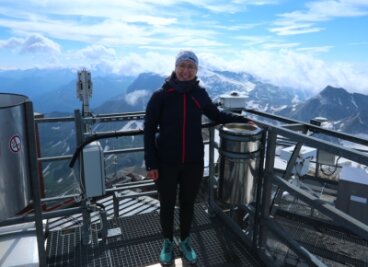 Studentin forscht in Observatorium - Julia Wenske auf dem Sonnblick Observatorium in den Hohen Tauern, der ältesten und höchsten durchgehend besetzten Forschungsstation in den Alpen. 
