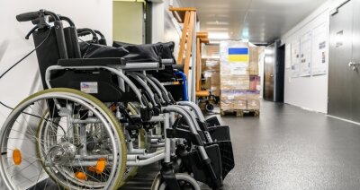 Studierende bringen Hilfe auf den Weg - Rollstühle und weiteres medizinisches Material sind bereits am Mittwoch aus Bayern angekommen.