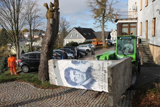 Stützengrün erhält Stück der Berliner Mauer - 