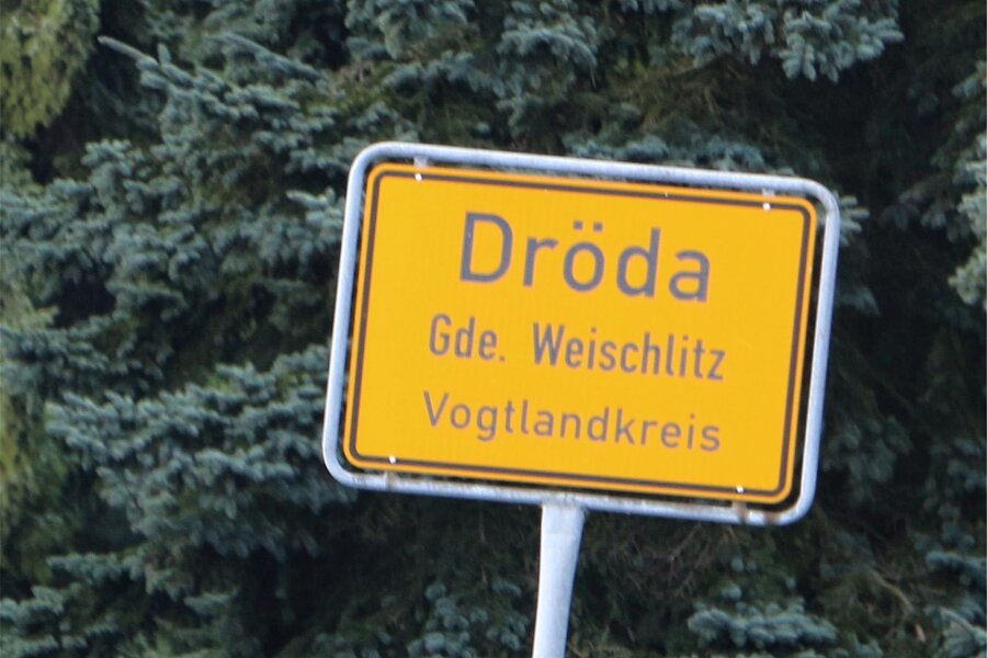 Stützwand am Lohbach in Dröda wird saniert - Dröda gehört zu Weischlitz.