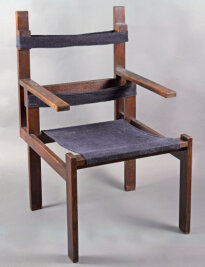 Stuhl für 55.000 Euro versteigert - 