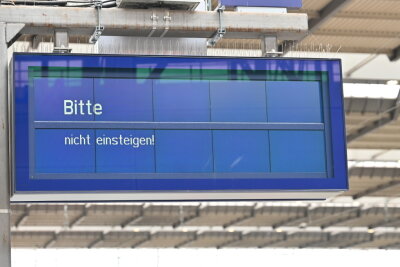 Sturmtief "Ignatz": Zugstrecke zwischen Leipzig und Chemnitz gesperrt - 
