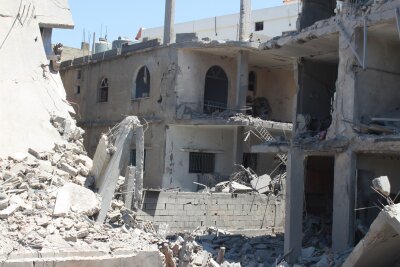 Suche nach politischer Lösung im Libanon-Konflikt - Gebäude in Chiyam (Libanon), die durch einen israelischen Luftangriff zerstört wurden.