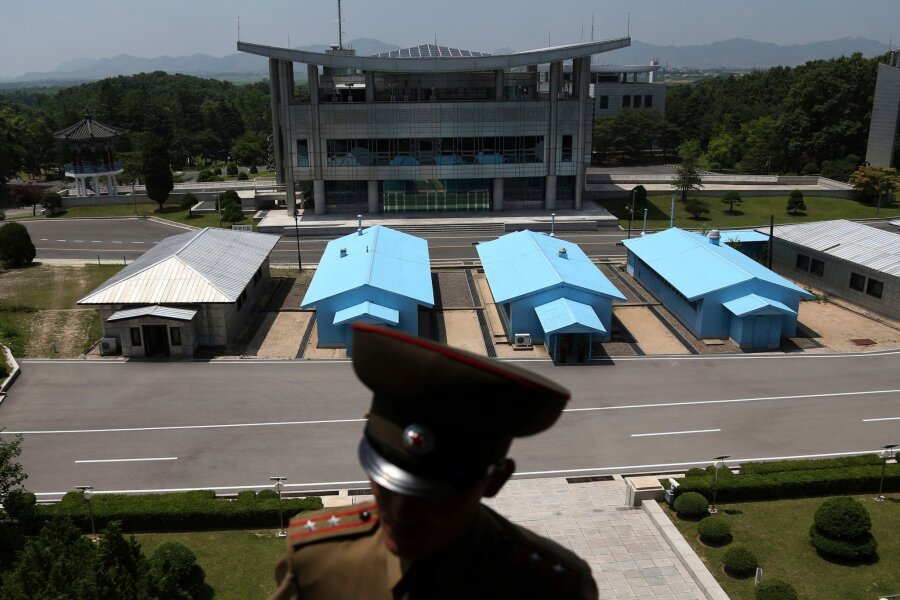 Südkoreanische Grenzposten geben Warnschüsse ab - An der Grenze zwischen Nord- und Südkorea kommt es immer wieder zu Zwischenfällen. Zuletzt nahmen die Spannungen deutlich zu.