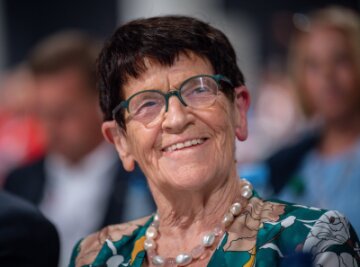 Süssmuth appelliert an Mut zur Krisenbewältigung - Ex-Bundestagspräsidentin Süssmuth sieht trotz Krisen keinen Grund zu verzagen