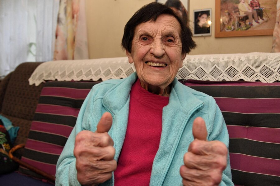 Tabletten braucht sie nicht: Älteste Vogtländerin feiert 110. Geburtstag - Anna Seidel feiert am 9. November ihren 110. Geburtstag.
