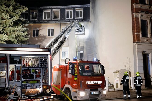 Tatverdächtige nach Moscheebrand in Chemnitz gefasst - Bei dem Brand in der Nacht auf den 16. Januar wurde mehrere Etagen des als Moschee genutzten Gebäudes in Mitleidenschaft gezogen. 