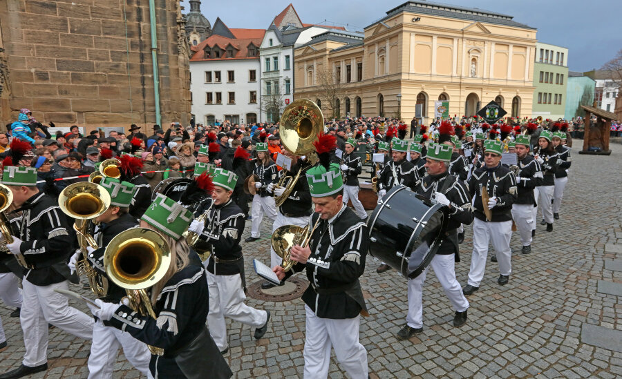 Tausende Besucher erleben Bergparade in Zwickau - 