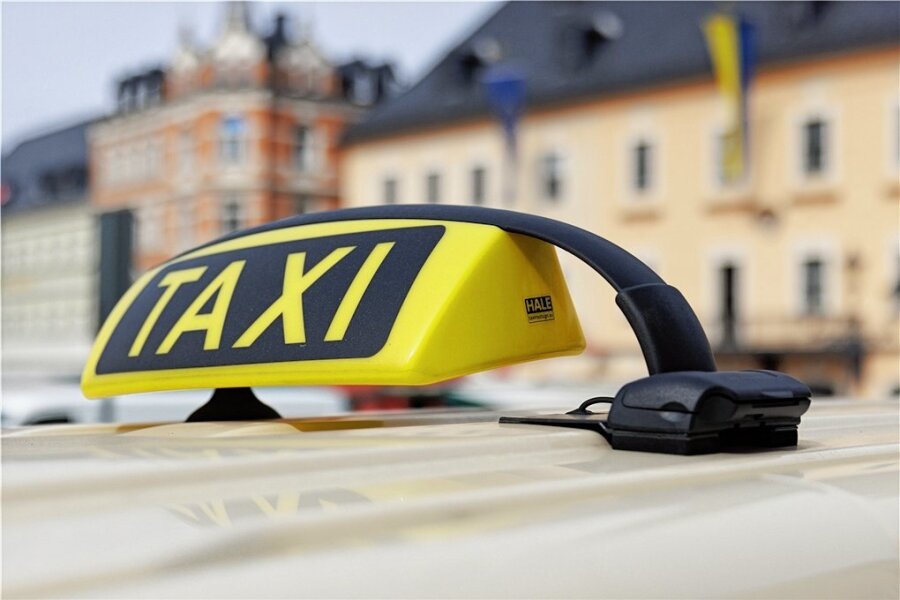 Taxifahren in Mittelsachsen wird teurer - Die Preise fürs Taxifahren steigen ab Februar in Mittelsachsen um durchschnittlich 25 Prozent. 