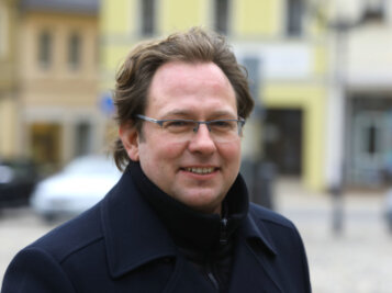 Technik überwacht kleine Bäche - HolgerQuellmalz - Bürgermeister