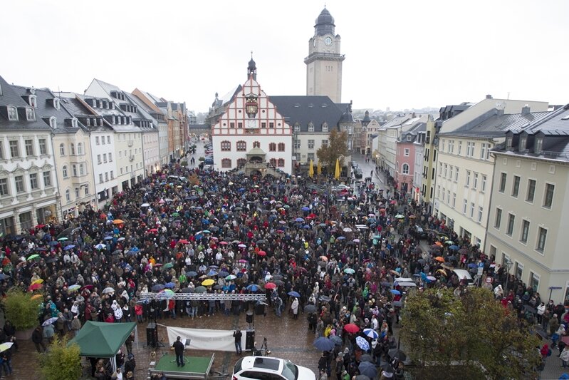 Teilnehmerzahl bei Sonntagsdemo in Plauen leicht rückläufig - 