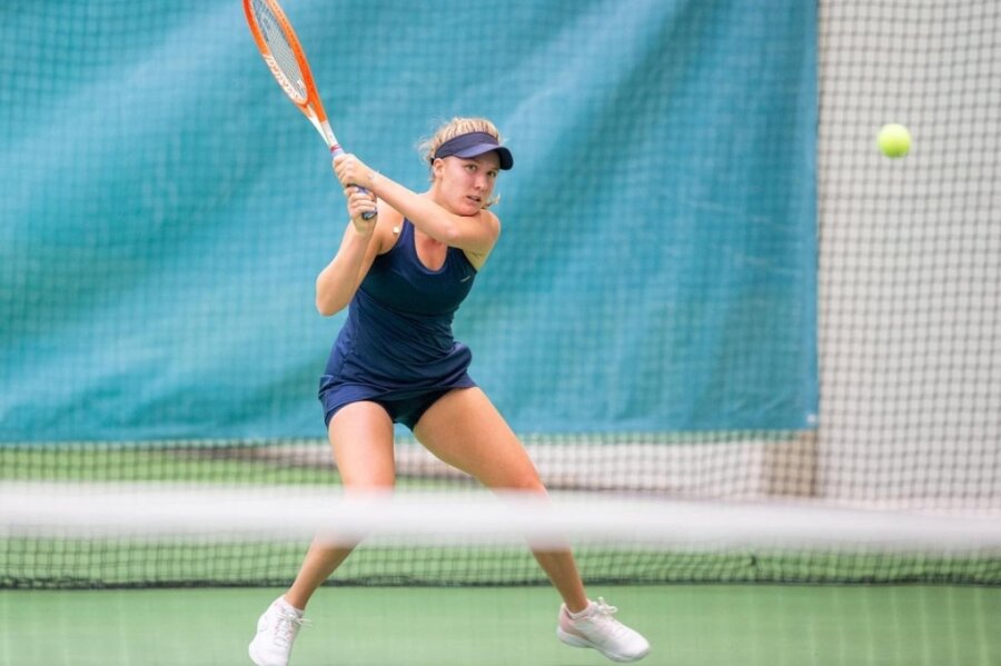 Emily Welker, hier bei einem Turnier in Litauen, hat es unter die besten 1000 Tennisspielerinnen der Welt geschafft. 