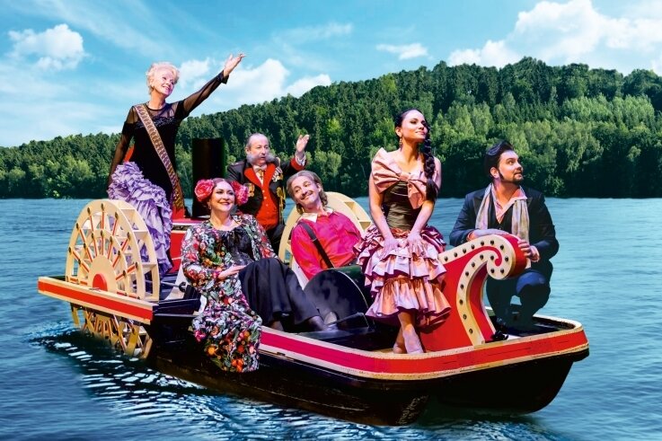 Theater will ab Juni Fahrt aufnehmen - "Die Csárdásfürstin" soll ab dem 11. Juni auf der Seebühne Kriebstein gespielt werden (im Bild die Fotomontage einer Szene vor der Kulisse der Spielstätte). 
