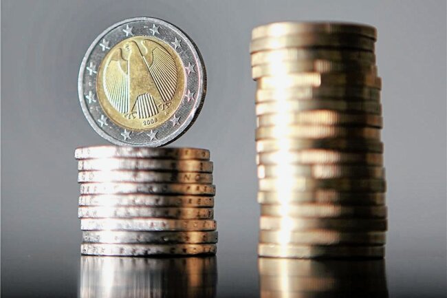 Theuma zieht jetzt bei Steuererhöhung nach - Grundstückseigentümer in Theuma werden voraussichtlich noch in diesem Jahr stärker zur Kasse gebeten. 