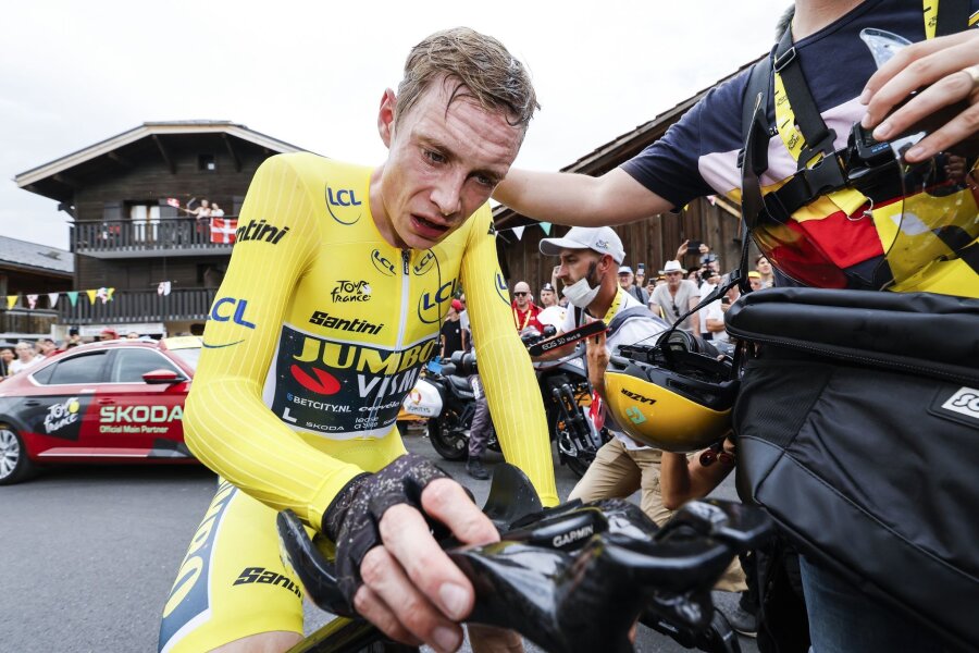Titelverteidiger Vingegaard startet nach Sturz bei Tour - Jonas Vingegaard wird bei der Tour de France starten.