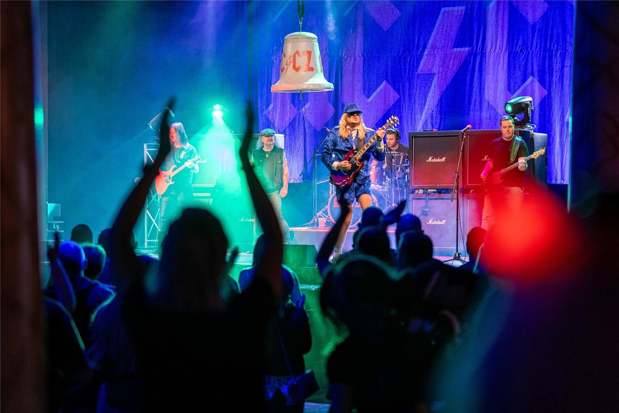 Tivoli Freiberg Tschechische AC/DCCoverband rockt unter der „Hells Bells“Glocke