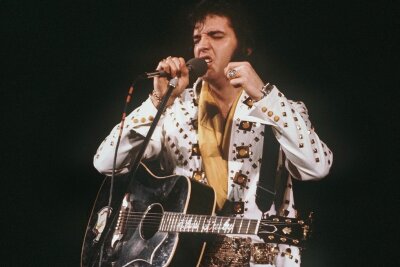 Tod eines Megastars: Vor 45 Jahren starb Elvis Presley - Eigenwillig, wandlungsfähig, professionell: Elvis Presley bleibt auch 45 Jahre nach seinem Tod eine Ikone der Popkultur. 