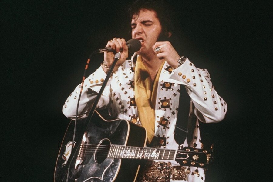 Tod eines Megastars: Vor 45 Jahren starb Elvis Presley - Eigenwillig, wandlungsfähig, professionell: Elvis Presley bleibt auch 45 Jahre nach seinem Tod eine Ikone der Popkultur. 