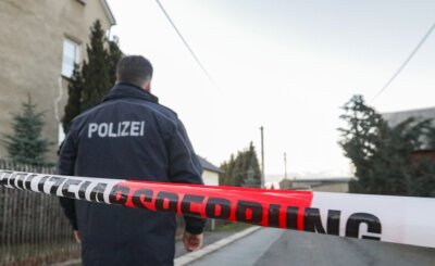 Tödlicher Streit: Angeklagter äußert sich - Am 6. März dieses Jahres wurde die Polizei wegen eines tödlichen Streits nach Limbach-Oberfrohna gerufen. Ein 41-Jähriger war erschossen worden. Der 74-jährige Lebenspartner der Mutter des Opfers steht jetzt vor Gericht.