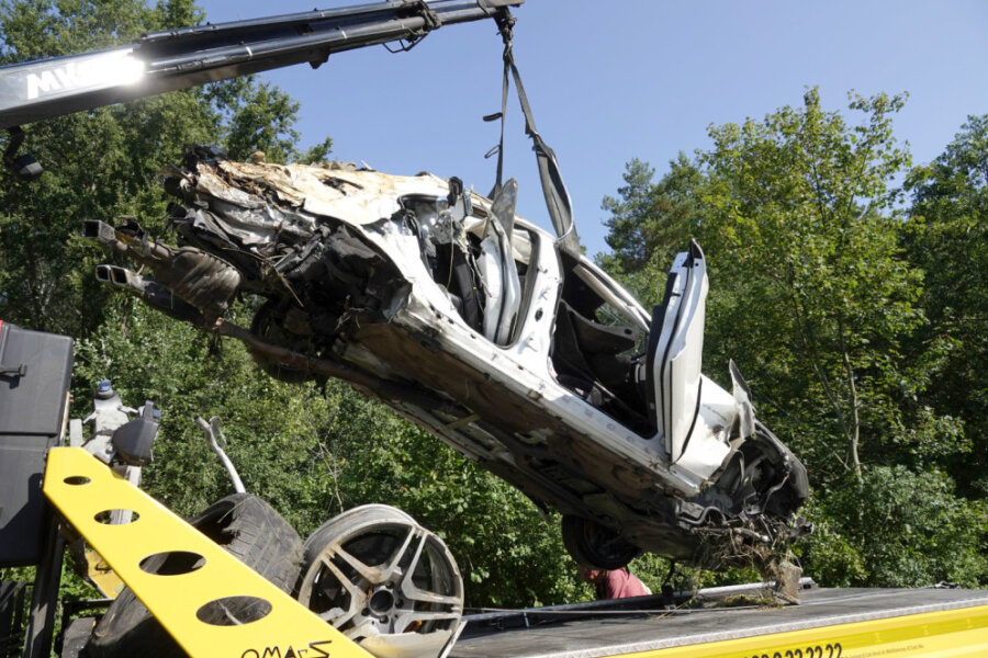 Tödlicher Unfall auf A 4 zwischen Siebenlehn und Berbersdorf - 