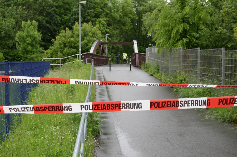 Toter an Brücke in Chemnitz gefunden - 