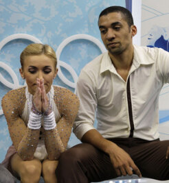 Tränen, Trauer und kein Trost - Enttäuscht: Aliona Savchenko und Robin Szolkowy wollten Gold und holten Bronze.