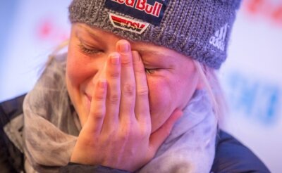 Tränenreiche Einsicht in das Vernünftige - Miriam Gössner (23) gibt unter Tränen bekannt, dass sie nicht nach Sotschi zu den Olympischen Winterspielen fährt. 