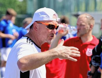 Trainer will taktischen Mängeln zu Leibe rücken - Trainer Steffen Jahn fordert von seinen Hockeyspielern aus Meerane und Chemnitz mehr taktische Flexibilität. 