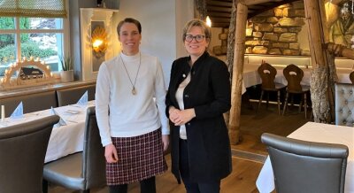 Trakehnerhof will schrittweise starten - Tourismusministerin Barbara Klepsch war auf Einladung von Steffi Kerber-Reichel im Trakehnerhof zu Gast.