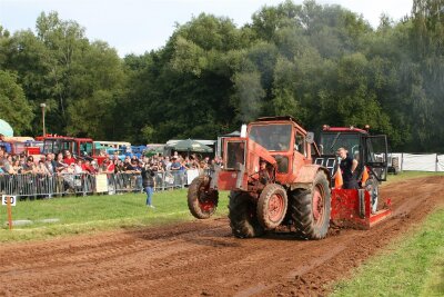 Traktor-Sport ist Thema beim Clubabend des AMC Sachsenring in Hohenstein-Ernstthal - Das „Russentreffen“ hat sich in den vergangenen Jahren zum Publikumsmagneten entwickelt.