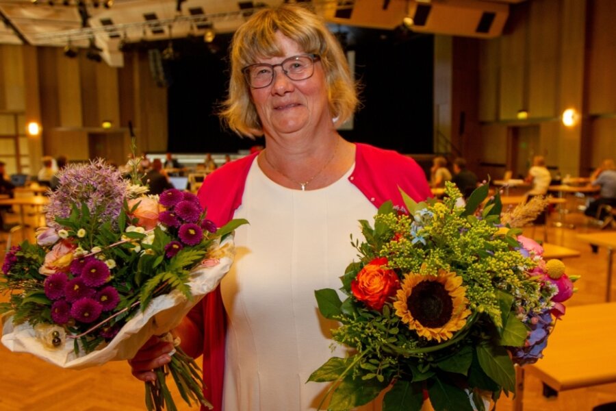Tram-Chefin verabschiedet - Die langjährige Straßenbahnchefin Barbara Zeuner wurde am Dienstag in den Ruhestand verabschiedet.