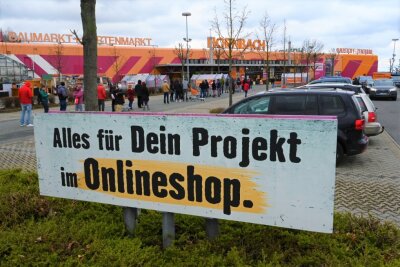 Trotz Corona: Ansturm auf Chemnitzer Baumarkt - 