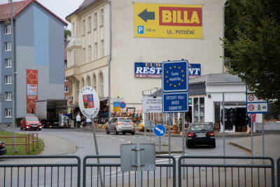 Trotz Corona: Sachsen dürfen für 48 Stunden ohne Quarantäne nach Tschechien - Grenzübergang Bärenstein