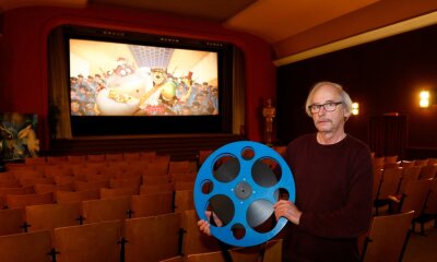 Trotz Hitze und Ferien: Kinos haben wieder mehr Besucher - Die Stühle in Andreas Elsners Capitol-Kino in Hohenstein-Ernstthal füllen sich wieder. Vor allem Blockbuster überzeugen. 