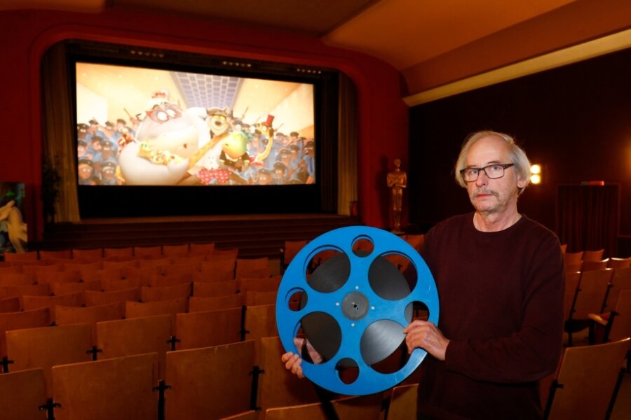 Die Stühle in Andreas Elsners Capitol-Kino in Hohenstein-Ernstthal füllen sich wieder. Vor allem Blockbuster überzeugen. 