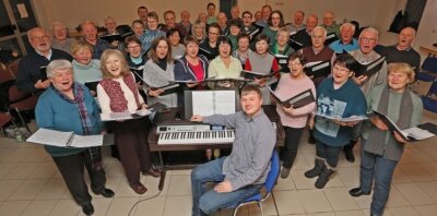 Trünziger Kirche wird zu Konzerthalle - Der Gesangverein zu Langenbernsdorf vereint 54 Frauen und Männer im Alter von 16 bis 81 Jahren.